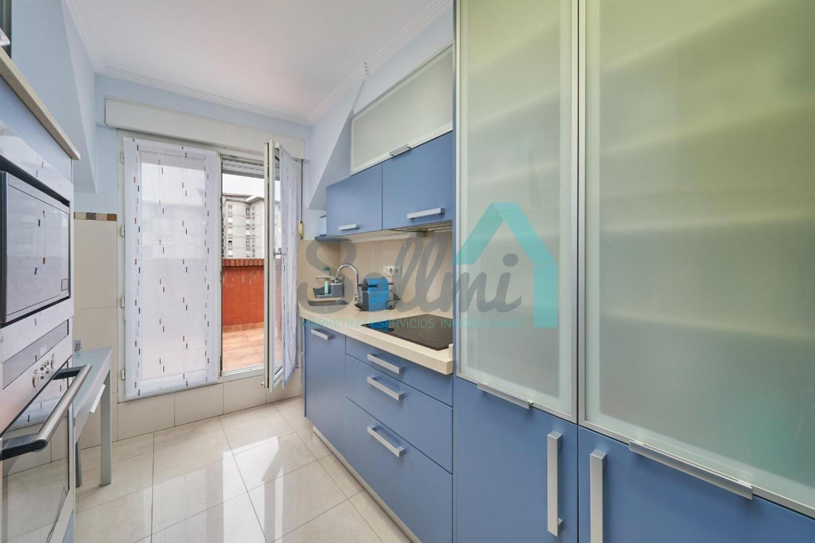 Atico Salesas Apartment